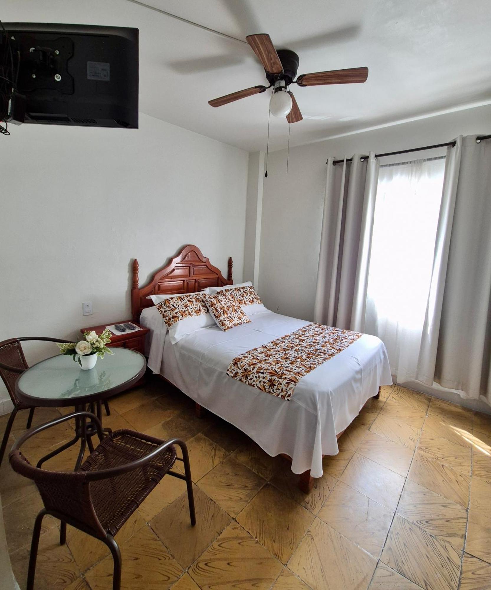 Hotel Catalina Орисаба Экстерьер фото